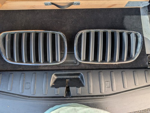 Bmw e83 front kidney - bmw, x3